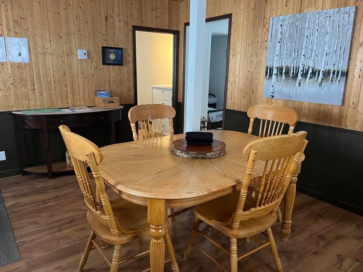 La Cabane Chez Jimmy Petit-Saguenay 外观 照片